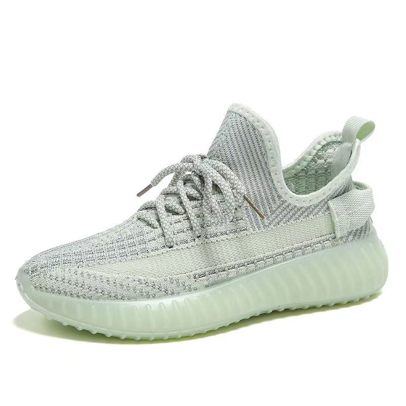 Breathable casual shoes