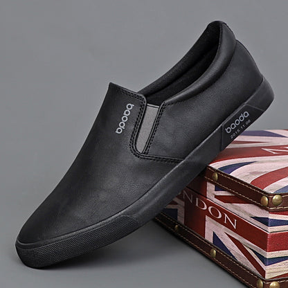 Fashionable canvas shoes